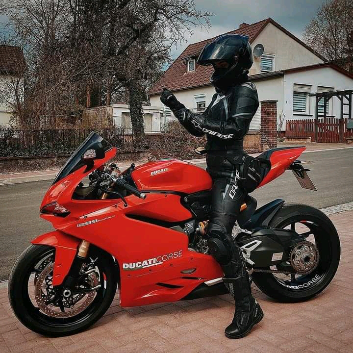 Ducati 1299