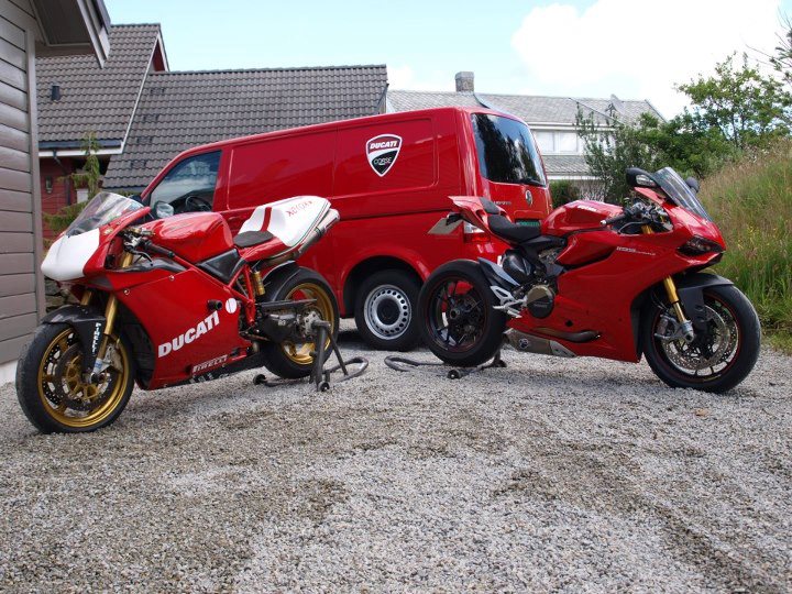 000 Ducati racing legend